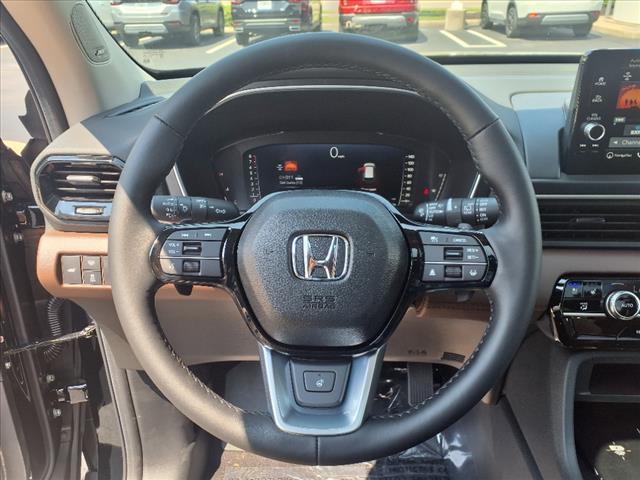 Photo of 2025 Crystal Black Pearl Honda Pilot