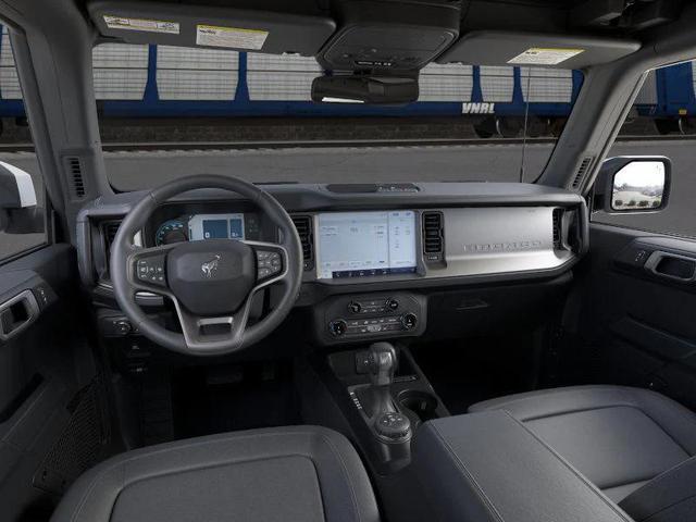 Photo of 2025 Oxford White Ford Bronco