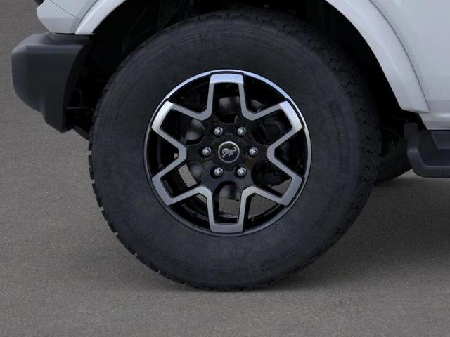 Photo of 2025 Oxford White Ford Bronco