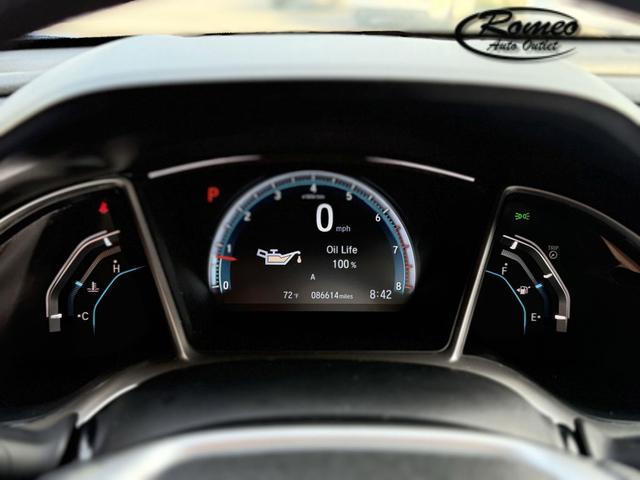 Photo of 2016 Blue Honda Civic