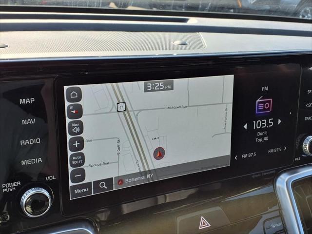 Photo of 2022 Gravity Grey Kia Sorento