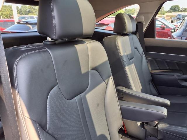 Photo of 2022 Gravity Grey Kia Sorento