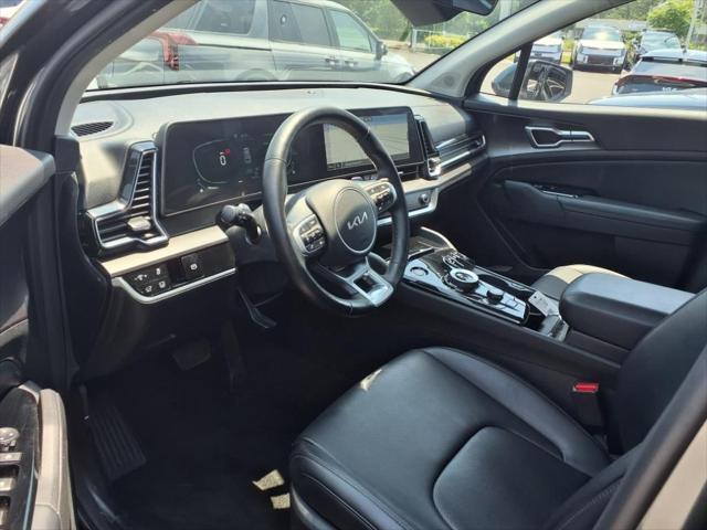 Photo of 2023 Gravity Gray Kia Sportage Hybrid