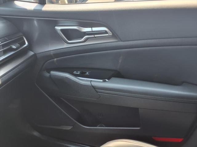 Photo of 2023 Gravity Gray Kia Sportage Hybrid