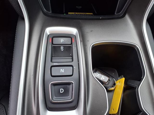 Photo of 2022 Gray Honda Accord Hybrid