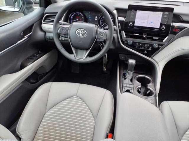 Photo of 2022 White Toyota Camry