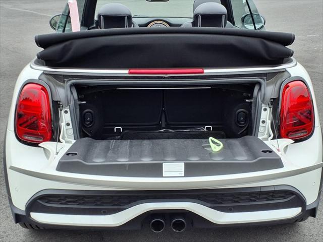 Photo of 2024 Nanuq White Metallic MINI Convertible