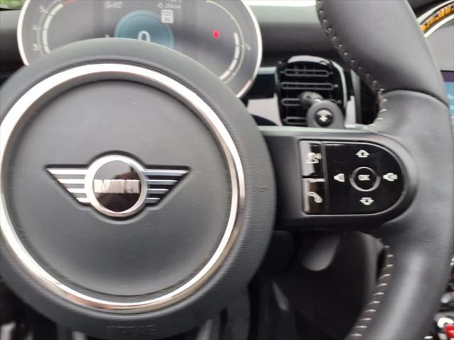 Photo of 2024 Nanuq White Metallic MINI Convertible