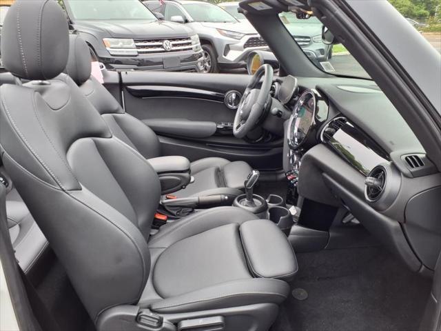 Photo of 2024 Nanuq White Metallic MINI Convertible