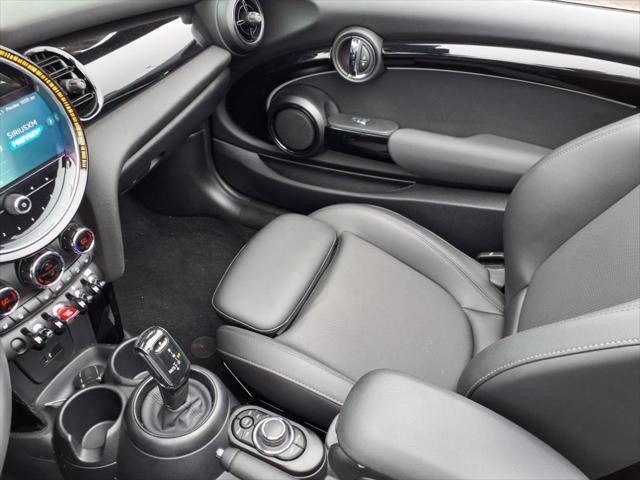 Photo of 2024 Nanuq White Metallic MINI Convertible