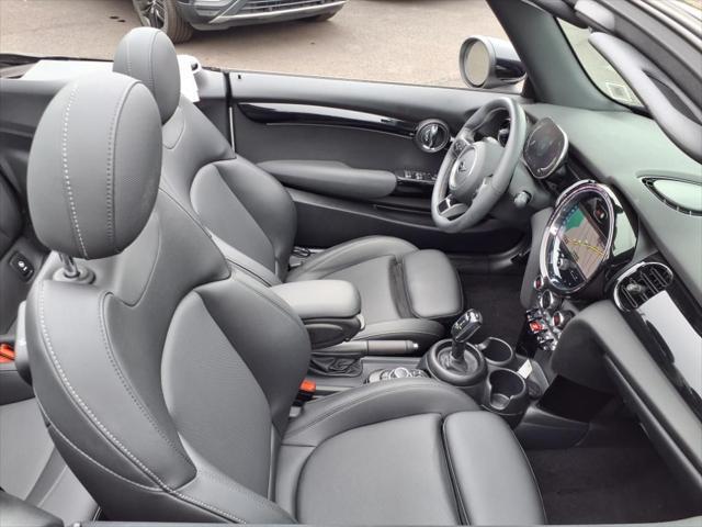 Photo of 2024 Nanuq White Metallic MINI Convertible