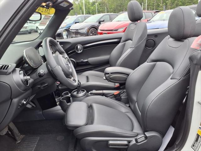 Photo of 2024 Nanuq White Metallic MINI Convertible