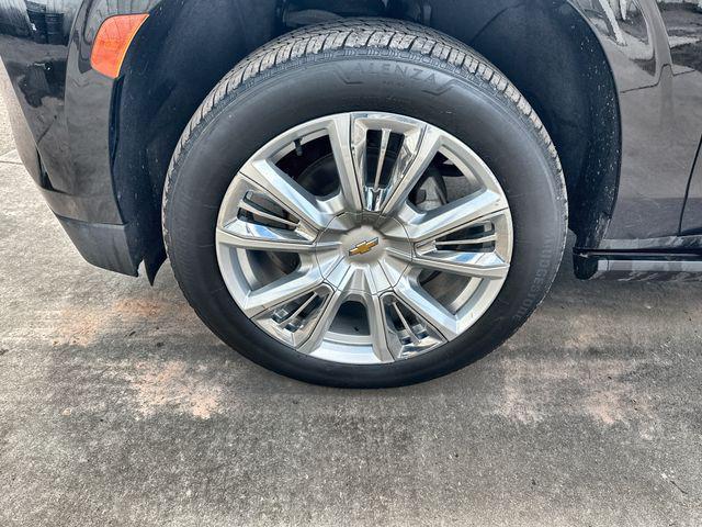 Photo of 2021 Black Chevrolet Suburban