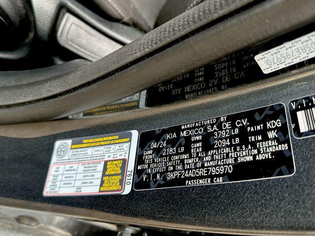 Photo of 2024 Gravity Gray Kia Forte