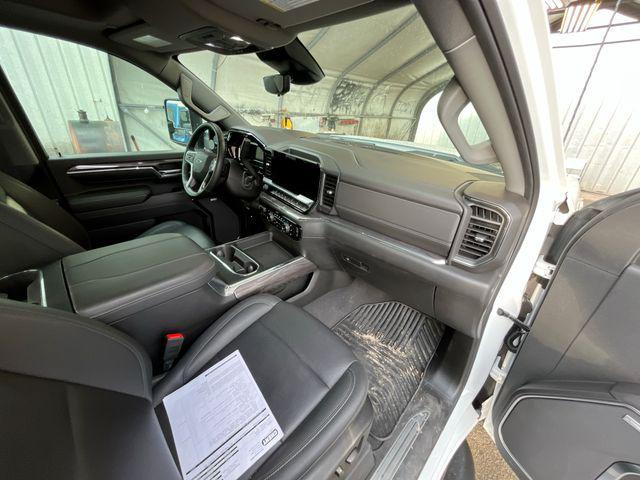 Photo of 2024 Summit White Chevrolet Silverado 2500
