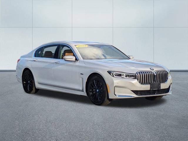 2022 BMW 745E