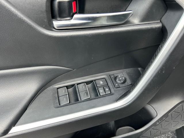 Photo of 2022 White Toyota RAV4