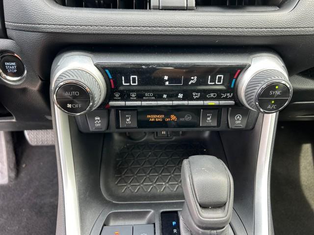 Photo of 2022 White Toyota RAV4