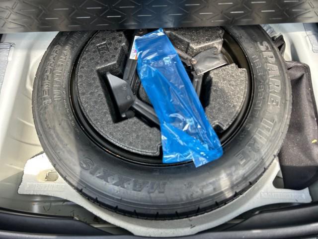 Photo of 2022 White Toyota RAV4