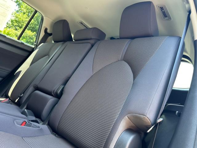Photo of 2023 MAGNETIC GRAY M Toyota Highlander Hybrid