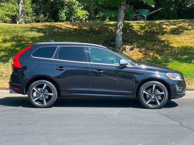 Photo of 2015 Black Volvo XC60