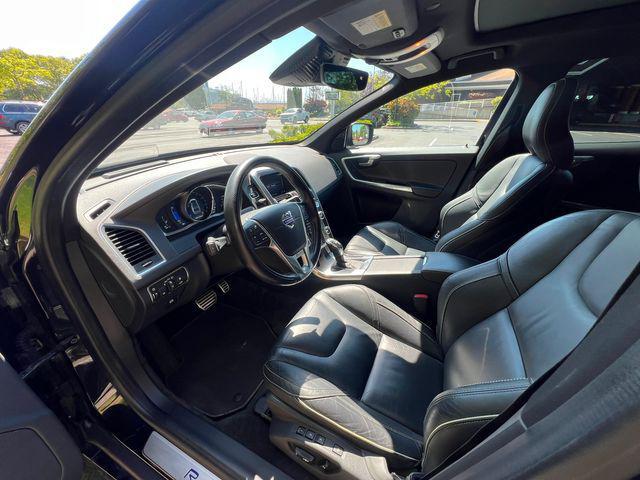 Photo of 2015 Black Volvo XC60