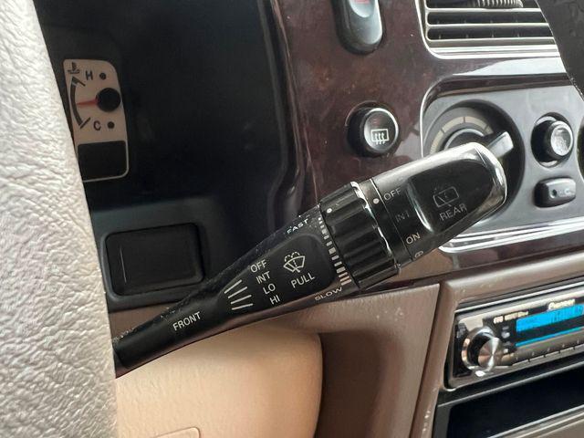 Photo of 2004 Blue Mitsubishi Montero Sport