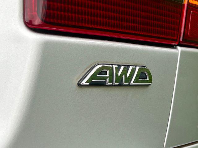Photo of 2004 Silver Subaru Legacy