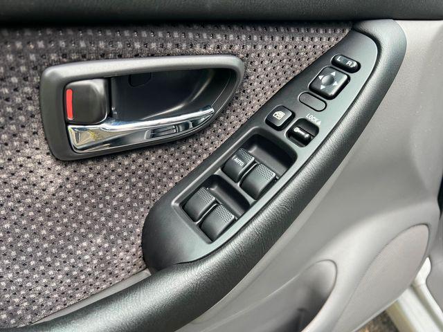 Photo of 2004 Silver Subaru Legacy