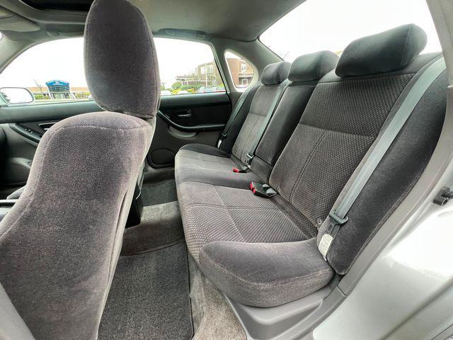 Photo of 2004 Silver Subaru Legacy