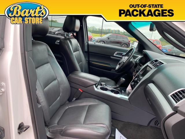 Photo of 2015 Oxford White Ford Explorer
