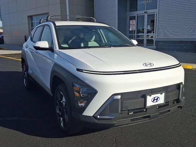 Photo of 2025 Atlas White Hyundai KONA