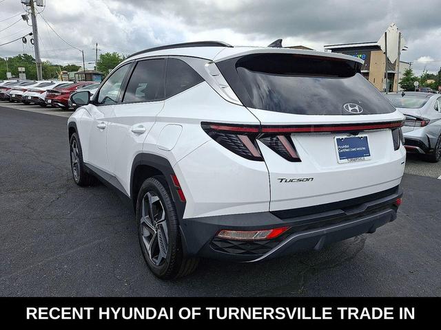Photo of 2024 White Pearl Hyundai TUCSON