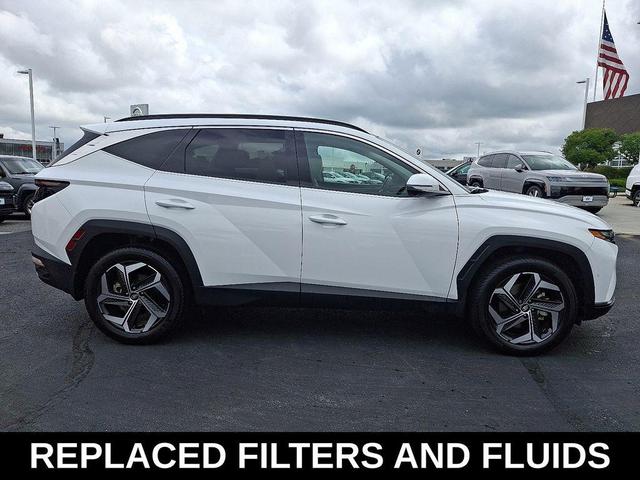 Photo of 2024 White Pearl Hyundai TUCSON