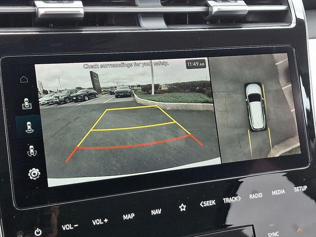 Photo of 2024 White Pearl Hyundai TUCSON