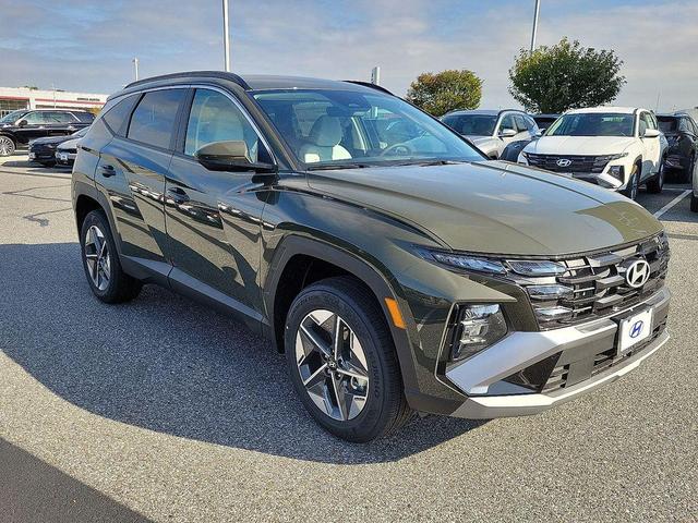Photo of 2025 Rockwood Green Hyundai TUCSON