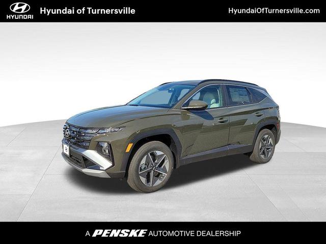 Photo of 2025 Rockwood Green Hyundai TUCSON