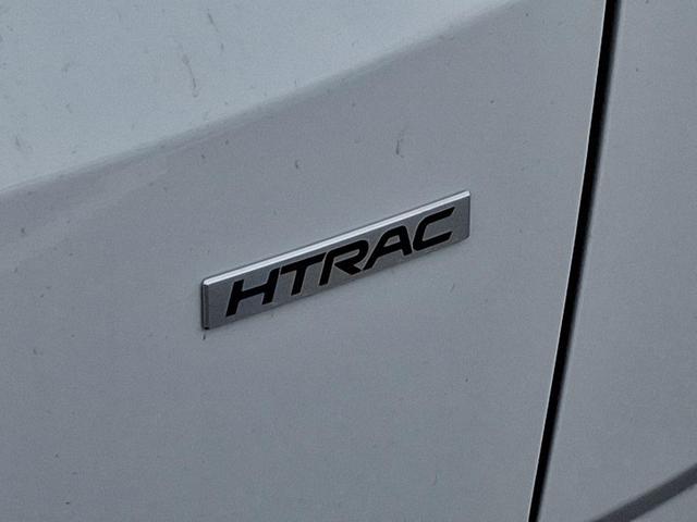 Photo of 2025 White Pearl Hyundai TUCSON