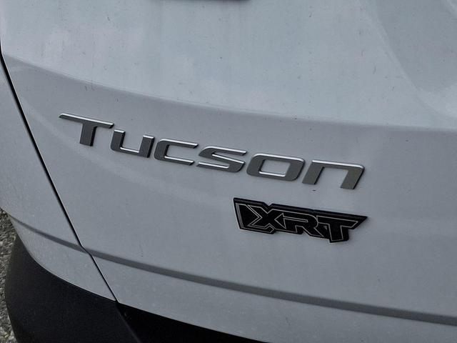 Photo of 2025 White Pearl Hyundai TUCSON