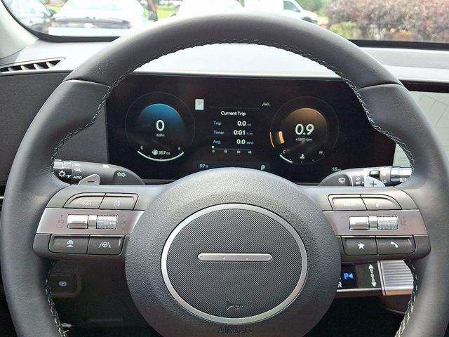 Photo of 2025 Abyss Black Pearl Hyundai KONA