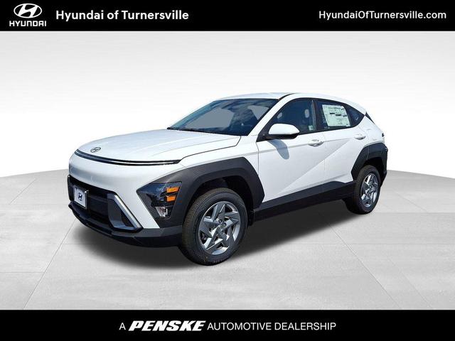 Photo of 2025 Atlas White Hyundai KONA