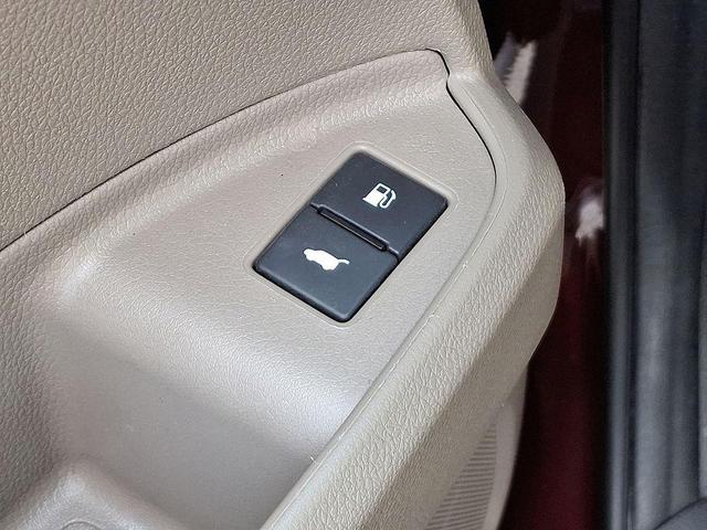 Photo of 2019 Deep Scarlet Pearl Honda Pilot