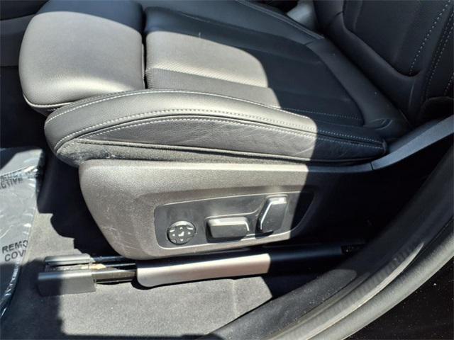 Photo of 2024 Black BMW X4