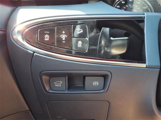 Photo of 2022 Vik Black Genesis GV70