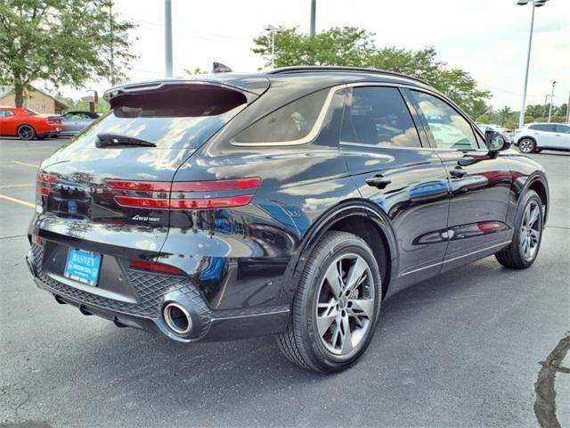 Photo of 2022 Vik Black Genesis GV70