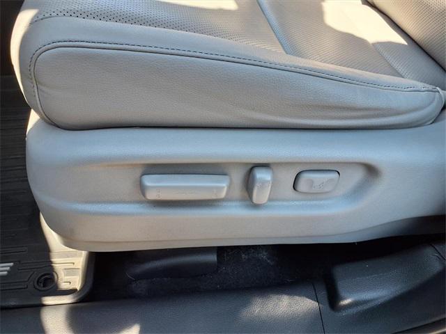 Photo of 2022 Obsidian Blue Pearl Honda Ridgeline