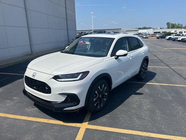 Photo of 2026 Platinum White Pearl Honda HR-V