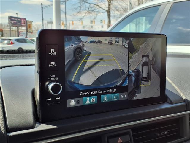 Photo of 2025 Obsidian Blue Pearl Honda Pilot