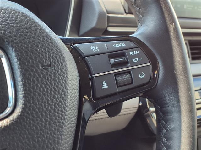 Photo of 2025 Obsidian Blue Pearl Honda Pilot