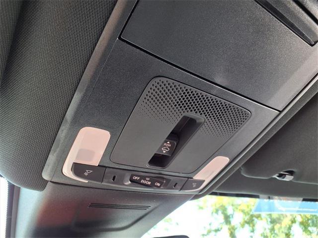 Photo of 2024 Blue Honda CR-V Hybrid